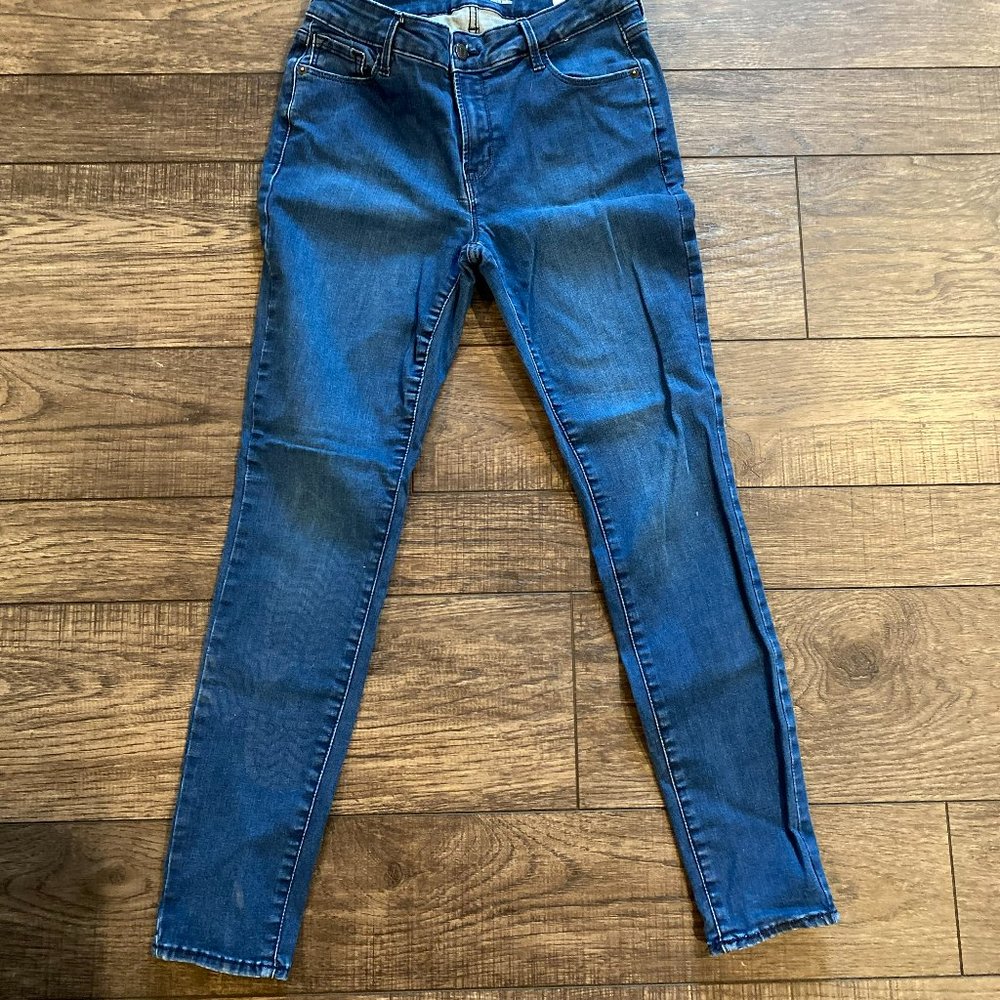Old Navy Rockstar Super Skinny - Size 10